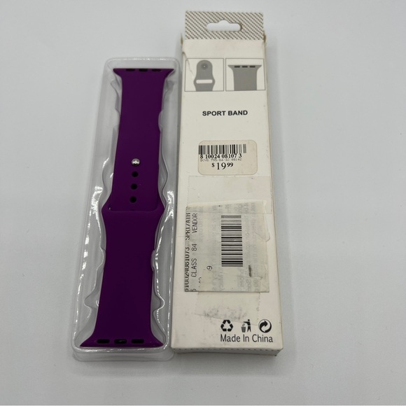Women's Silicone Solid Color Apple Watch Strap in Purple 42mm - Picture 3 of 5